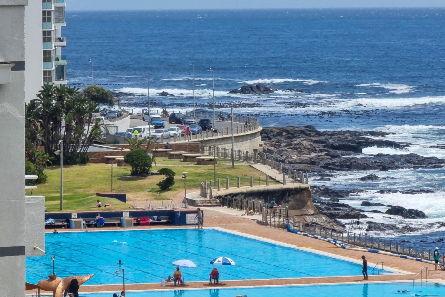 To Let 3 Bedroom Property for Rent in Sea Point Western Cape